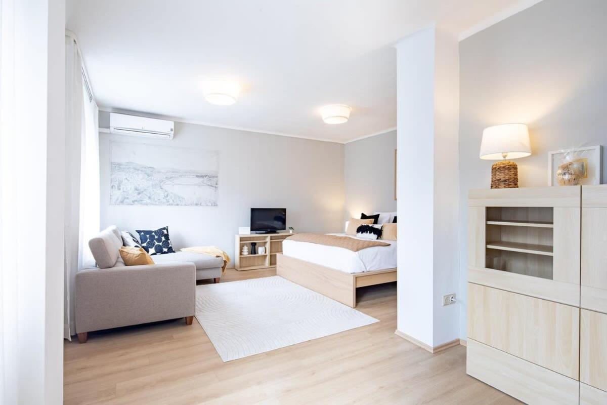 Central - Comfy - Sunny ブダペスト エクステリア 写真